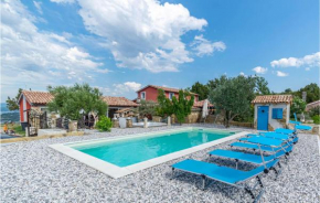 Stunning home in Izola w/ Outdoor swimming pool, Jacuzzi and 5 Bedrooms
